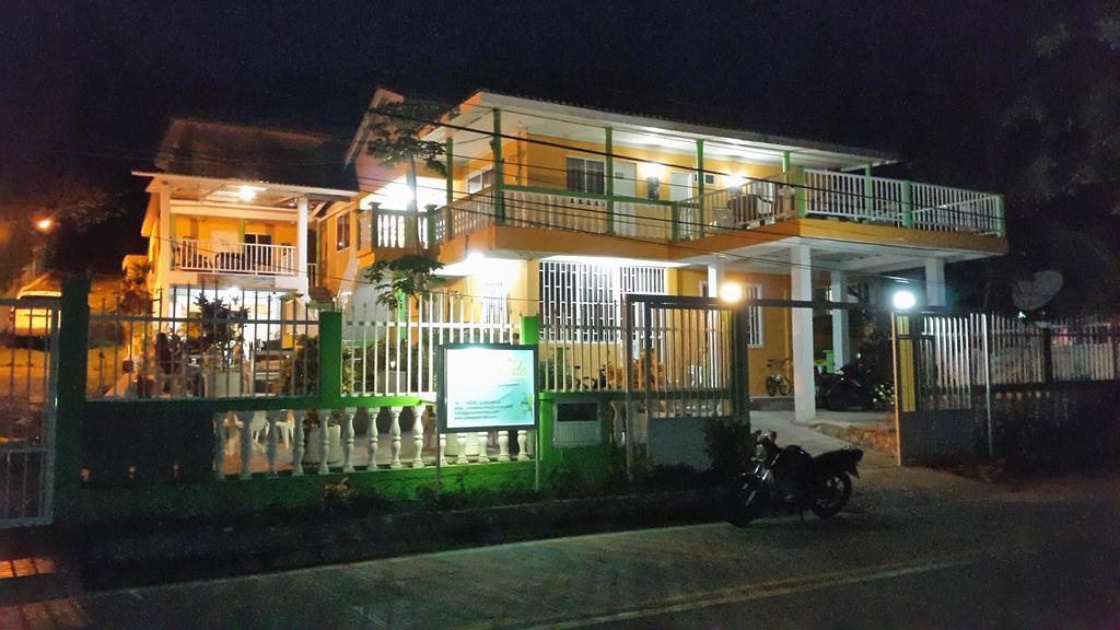 Hotel Posada Enilda Archibolds Exterior photo